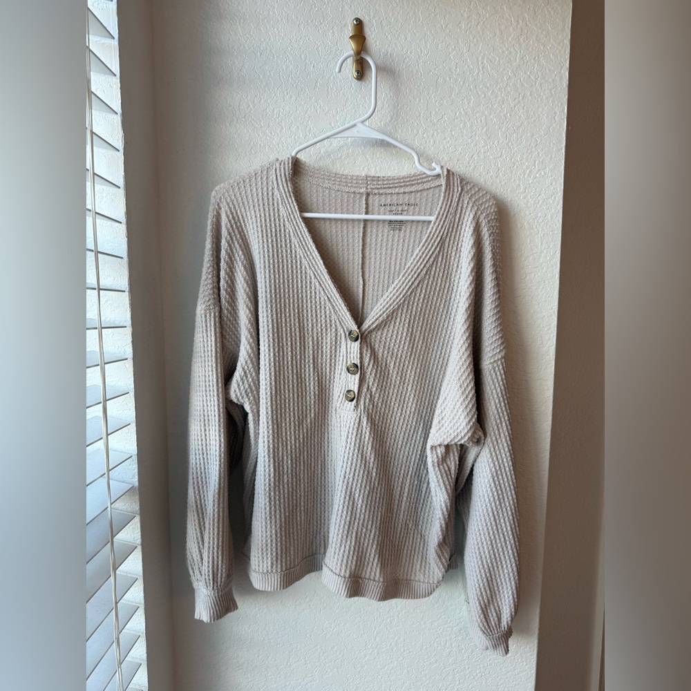 AMERICAN EAGLE SOFT PLUSH BUTTON LONG SLEEVE SHIRT EUC SIZE L/XL